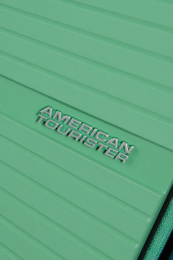 American Tourister Airconic Nelipyöräinen matkalaukku 55cm 15.6