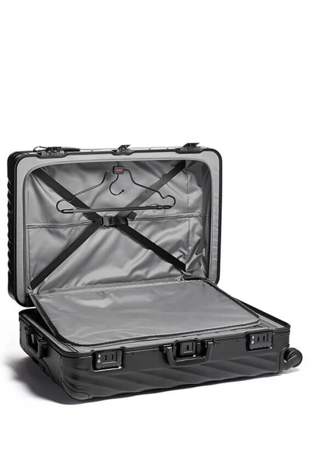 degree_aluminium_nelipyr_1.webp TUMI 19 Degree Aluminium Nelipyöräinen matkalaukku 77.5 cm Matte Black Discount