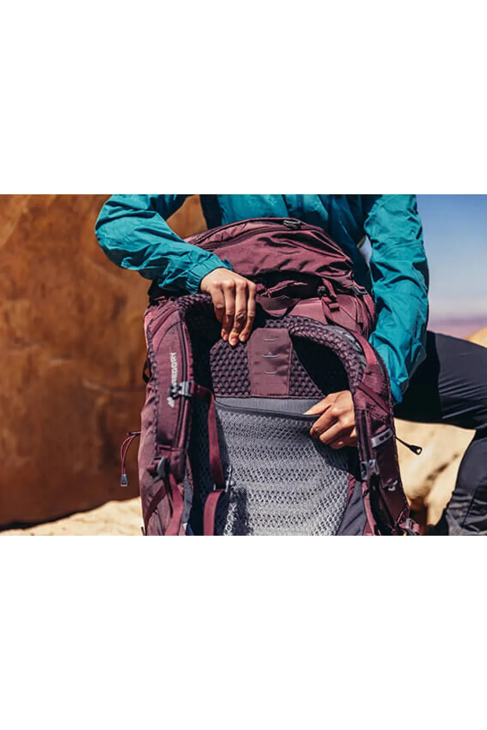 deva_backpack_2-4.webp Gregory Deva Backpack Emerald Green Best