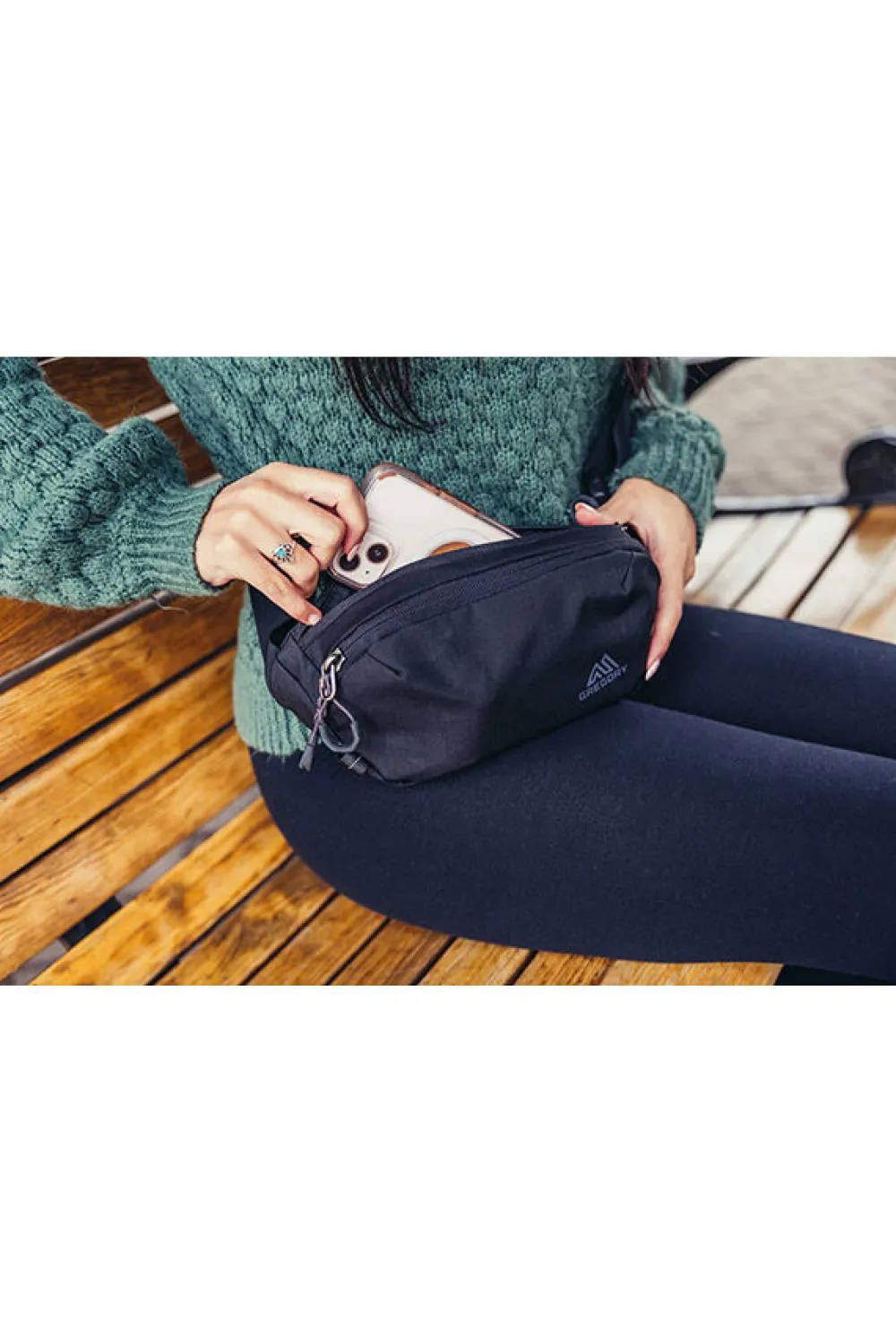 rhune_belt_bag_waistpack_3.webp Gregory Rhune Belt Bag Waistpack Carbon Black Hot